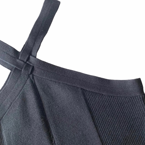 Vintage 90’s: Wayne Rogers ❤︎ Strappy Ribbed Silk Top ❤︎ Cross Front Halter Neck - Picture 4 of 15